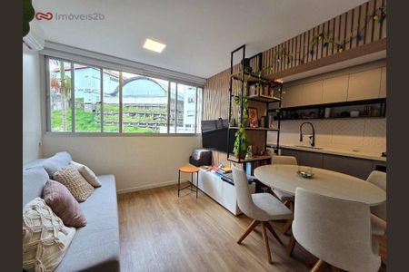 5_photo/9527383bad.d11f36fd2f21f8fa-ATLAS-fb7bc8e7-1a01-498c-addf-0467c59e33b0.jpg de apartamento à venda com 1 quarto, 43m² em Centro, Florianópolis