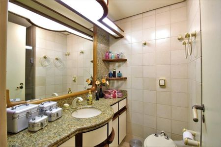 8_photo/9527383bf5.77ef047f899c0f11-ATLAS-58edcf82-784d-4c75-b7e2-794d5c8fad41.jpg de apartamento à venda com 3 quartos, 198m² em Centro, Florianópolis