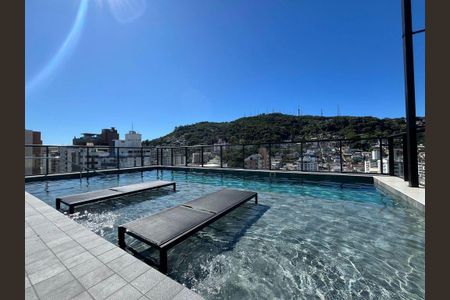 22_photo/9527383c2d.a817dc12dcf3aab8-ATLAS-220defaf-d4cc-49e8-9c3e-e3f0c9d88af6.jpg de apartamento à venda com 2 quartos, 92m² em Centro, Florianópolis