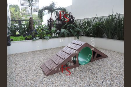 7_photo/9527383c2d.c07b94dd4d0954d9-ATLAS-7fd97a0e-1a15-4921-8f37-924b7cee5902.jpg de apartamento à venda com 3 quartos, 117m² em Centro, Florianópolis