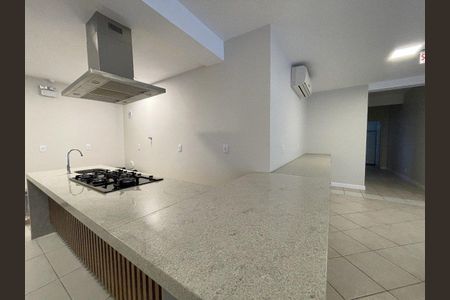 32_photo/9527383c4f.b2a5a5faa6bfc684-ATLAS-bfea4d69-de6b-4538-9d53-20bdf8d4ddcc.jpg de apartamento à venda com 4 quartos, 148m² em Centro, Florianópolis