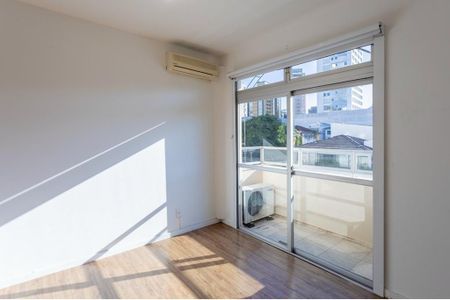 26_photo/9527383cb5.15604e16f11eddfa-ATLAS-6ecf7a02-badc-4f1e-97de-e54da6d1ea39.jpg de apartamento à venda com 4 quartos, 211m² em Centro, Florianópolis