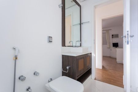 34_photo/9527383cb5.7c302fe7e2ee7ec2-ATLAS-0d8df017-dee3-4545-8fe4-e1b5a24522eb.jpg de apartamento à venda com 4 quartos, 211m² em Centro, Florianópolis