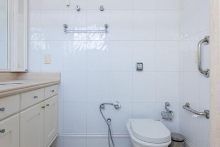 20_photo/9527383cb5.7c302fe7e2ee7ec2-ATLAS-7c197218-a1f2-4df1-b7b5-bd2e0581e051.jpg de apartamento à venda com 4 quartos, 211m² em Centro, Florianópolis