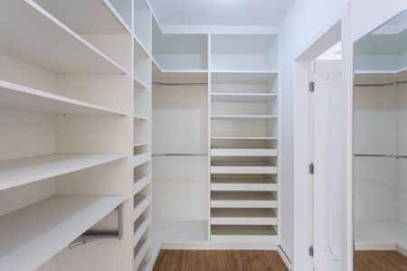 16_photo/9527383cb5.7c302fe7e2ee7ec2-ATLAS-7dc543af-ee8c-4cee-a3d2-eebce2e98aaf.jpg de apartamento à venda com 4 quartos, 211m² em Centro, Florianópolis