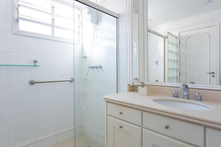 18_photo/9527383cb5.7c302fe7e2ee7ec2-ATLAS-bab8b9d8-0ea0-4064-9a48-fa968f18433c.jpg de apartamento à venda com 4 quartos, 211m² em Centro, Florianópolis