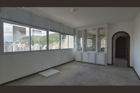 4_photo/9527383cfd.c9bc4bdb6eb3f4b4-ATLAS-4bf19eb1-66ce-4178-a5f2-8a5dc3d51467.jpg de apartamento à venda com 5 quartos, 250m² em Centro, Florianópolis