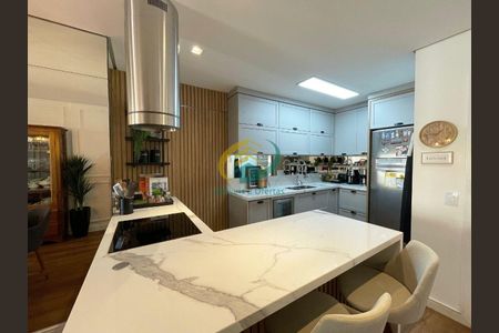 30_photo/9527383d2f.9f73e101bd22bb98-ATLAS-da22d4e5-eb8d-4366-abd8-898c7176f848.jpg de apartamento à venda com 3 quartos, 77m² em Centro, Florianópolis