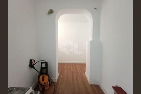 1_photo/9527383d3d.bdf1def5ceb5107f-ATLAS-7e30f608-e105-47ee-8f4d-ee40296479fa.jpg de casa para alugar com 3 quartos, 168m² em Centro, Florianópolis