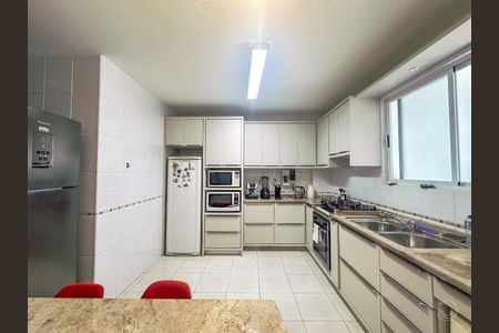 12_photo/9527383d59.81ff6badaeefda47-ATLAS-0fdc8c3c-a943-434b-a482-55650c8a7fd8.jpg de apartamento à venda com 3 quartos, 151m² em Centro, Florianópolis