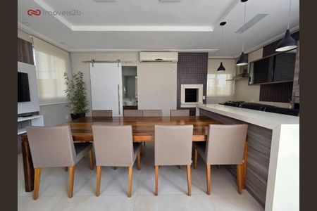 39_photo/9527383d5d.e4ea2a1d6acc83ca-ATLAS-a3ef112a-0b9e-41fd-a0f1-60ee87e6596f.jpg de apartamento à venda com 2 quartos, 63m² em Centro, Florianópolis