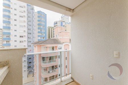 30_photo/9527383d65.fc697dce26d1b63d-ATLAS-fc4ea54b-d5aa-4cc2-b07f-09d9e6b2ec90.jpg de apartamento à venda com 3 quartos, 83m² em Centro, Florianópolis