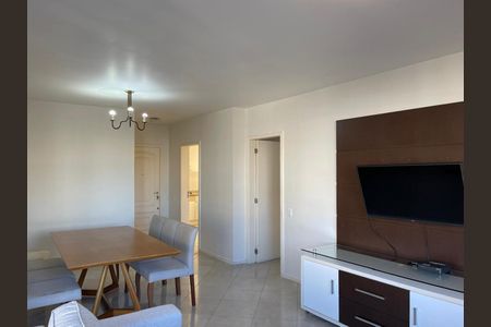 2_photo/9527383d7d.1d40b6af177481f1-ATLAS-12bc37e2-9786-4eb0-b0b2-e071ea5bdfc5.jpg de apartamento à venda com 3 quartos, 108m² em Centro, Florianópolis