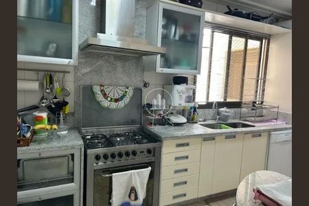 6_photo/9527383d7d.e10cdcd4763fda88-ATLAS-227d8e32-83eb-4083-80a1-f9b8d98b654f.jpg de apartamento à venda com 3 quartos, 109m² em Centro, Florianópolis