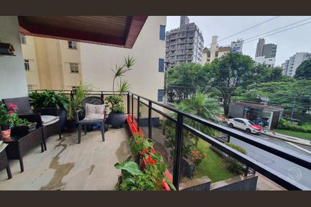 5_photo/9527383d89.2fd4302248fbdcd5-ATLAS-2ed0b0d8-75aa-4f83-9e02-c37a81a9ecae.jpg de apartamento à venda com 4 quartos, 245m² em Centro, Florianópolis