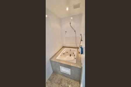 7_photo/9527383d8d.93b8fa184532727f-ATLAS-cc1ba6de-cdcd-4ebc-b499-16b08afd099d.jpg de apartamento para alugar com 4 quartos, 436m² em Centro, Florianópolis