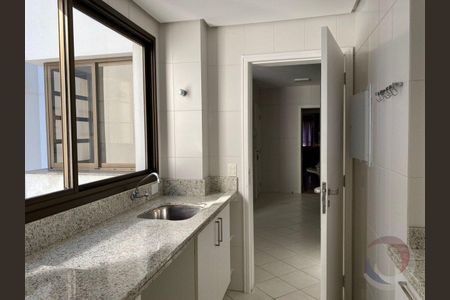 28_photo/9527383d9b.fbffc6268b131c80-ATLAS-0e0e1143-77a8-4aa0-b9bc-9d5cbc4affbc.jpg de apartamento à venda com 4 quartos, 170m² em Centro, Florianópolis