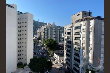 4_photo/9527383d9b.fbffc6268b131c80-ATLAS-263ed07e-c2f5-4b45-8df6-cb984e7e6852.jpg de apartamento à venda com 4 quartos, 170m² em Centro, Florianópolis