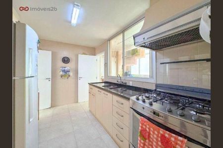 7_photo/9527383dad.cae2e3f7d201362c-ATLAS-d2683c41-d41b-4cb2-83e6-0ff8a61a1f67.jpg de apartamento à venda com 3 quartos, 211m² em Centro, Florianópolis