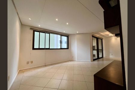 8_photo/9527383de1.7895d92dc800e00e-ATLAS-1ea9b29d-e036-4fe2-94ca-844c9e163881.jpg de apartamento à venda com 3 quartos, 110m² em Centro, Florianópolis