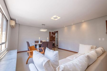 8_photo/9527383de5.4540318967139590-ATLAS-a49ae5fa-3d4e-4e78-97c7-e4cb5ada4cc4.jpg de apartamento à venda com 3 quartos, 221m² em Centro, Florianópolis