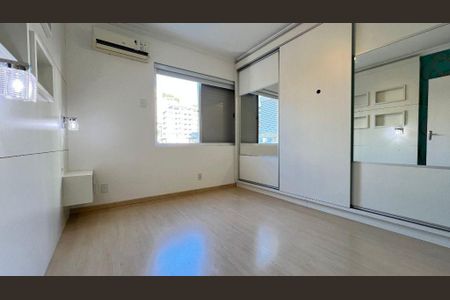 8_photo/9527383e13.49e5f4e107e90c19-ATLAS-ef588701-d0aa-4fb3-99bf-e52c28941770.jpg de apartamento para alugar com 2 quartos, 115m² em Centro, Florianópolis