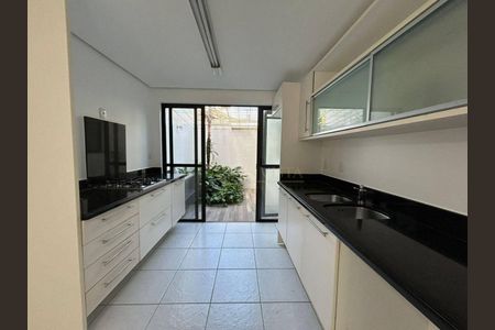 9_photo/9527383e31.4bd2615f33144f40-ATLAS-2a0cd42f-c7e8-4ad7-90e7-d4c8bce7f2eb.jpg de casa para alugar com 3 quartos, 250m² em Centro, Florianópolis