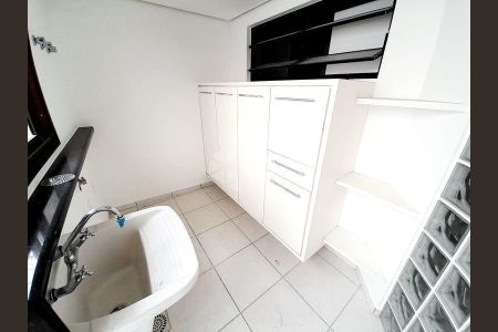 19_photo/9527383e31.4bd2615f33144f40-ATLAS-ee0fcbae-5bc3-451d-9374-c3ccf4e2fc37.jpg de casa para alugar com 3 quartos, 250m² em Centro, Florianópolis