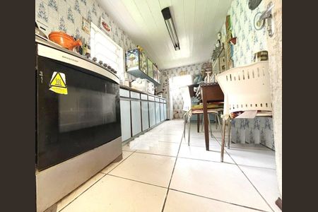 3_photo/9527383e31.d55b36f64ebf45c1-ATLAS-3f67d98b-0d28-43a1-abdb-5bc3e92e2460.jpg de casa à venda com 2 quartos, 63m² em Centro, Florianópolis