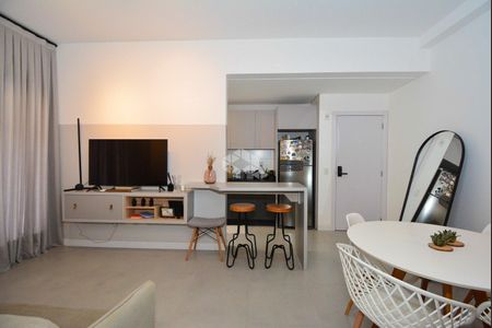 3_photo/9527383e35.e4aba35786624300-ATLAS-04b108fc-839a-4e94-a3f4-3c61acbd1902.jpg de apartamento à venda com 2 quartos, 68m² em Centro, Florianópolis