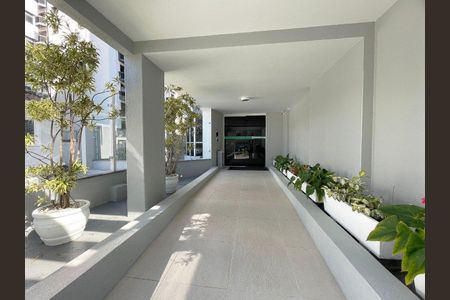 6_photo/9527383e73.aea5dc98ba127cef-ATLAS-189f903a-e559-4fdc-8b9a-711772424e78.jpg de apartamento à venda com 2 quartos, 66m² em Centro, Florianópolis