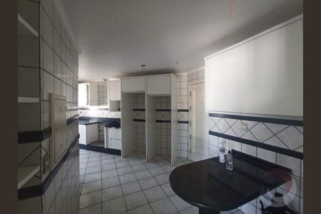 7_photo/9527383e7f.3bb86f29d63e34a1-ATLAS-fea050a4-a65d-41e2-9977-c512053291df.jpg de apartamento à venda com 4 quartos, 331m² em Centro, Florianópolis