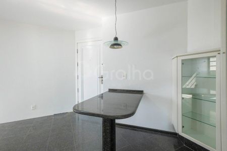 11_photo/9527383e7f.7a749576ca8aa317-ATLAS-08a85c6b-6642-453d-b78e-d10f5a0db5dc.jpg de apartamento à venda com 3 quartos, 156m² em Centro, Florianópolis