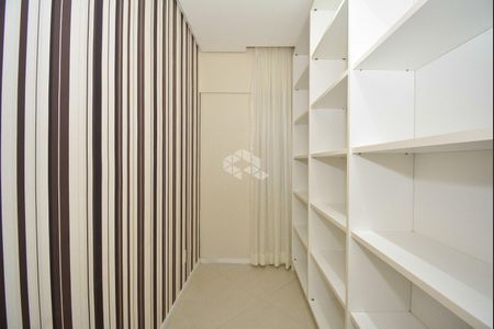13_photo/9527383ea1.472fee17ac892a7c-ATLAS-a509a4cc-28d1-460e-8002-85c2b7ecd0f8.jpg de apartamento à venda com 4 quartos, 162m² em Centro, Florianópolis