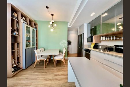 5_photo/9527383ed1.83dcb8b06b8d8d41-ATLAS-b3ff1d42-6eb1-4e66-a7ac-a8f66bf776c8.jpg de apartamento à venda com 2 quartos, 70m² em Centro, Florianópolis