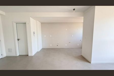 7_photo/9527383ee7.64b50fb4d32eb97e-ATLAS-45e2cb85-8aa5-469d-8473-85ffed19a7a6.jpg de apartamento à venda com 2 quartos, 69m² em Centro, Florianópolis