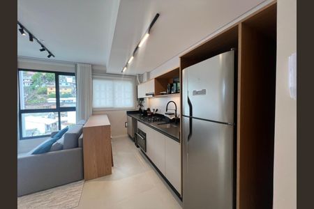 3_photo/9527383ee7.a3735c8e96916dcd-ATLAS-8aae79aa-a9b2-4939-af92-7f3a6511e802.jpg de apartamento para alugar com 1 quarto, 39m² em Centro, Florianópolis