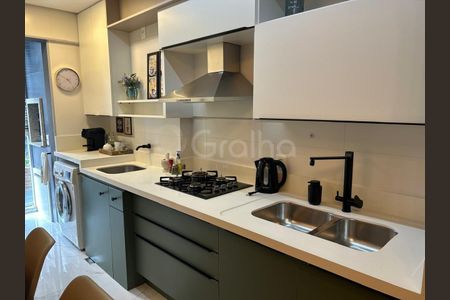 8_photo/9527383f2d.c4e5e9a864b2a320-ATLAS-837f4320-4bcb-433b-abf3-852e6c1d429c.jpg de kitnet/studio à venda com 1 quarto, 39m² em Centro, Florianópolis