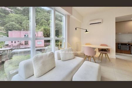 7_photo/9527383faf.7a84eaa028d21804-ATLAS-d94405cd-c855-4709-ae55-9bb95d3efa12.jpg de apartamento à venda com 1 quarto, 47m² em Centro, Florianópolis