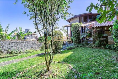 6_photo/9527383faf.e182d30f96765f76-ATLAS-663a9da4-aae3-49dc-acd7-2f2a4c984862.jpg de casa à venda com 3 quartos, 250m² em Centro, Florianópolis