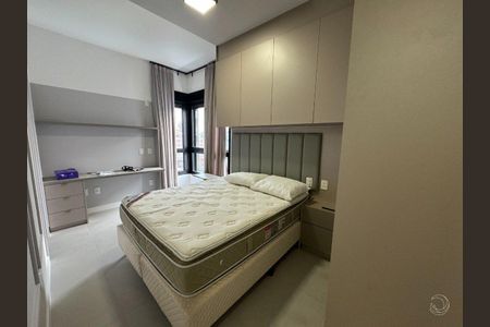 6_photo/9527383fb7.c6380b1b4a2bafa1-ATLAS-d25abeb9-badb-4b5f-9f98-0fe41a73b839.jpg de apartamento à venda com 2 quartos, 74m² em Centro, Florianópolis