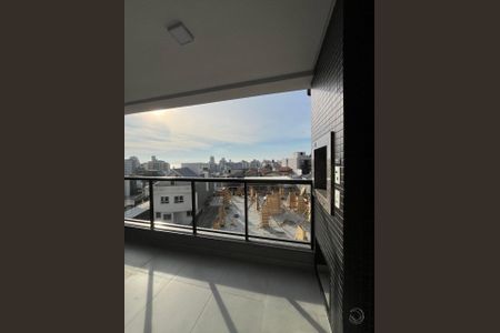 3_photo/9527383fb7.d29935e30284a371-ATLAS-4c1fc7f2-27b1-476c-9588-4c3e0f00a9a0.jpg de apartamento à venda com 3 quartos, 110m² em Centro, Florianópolis