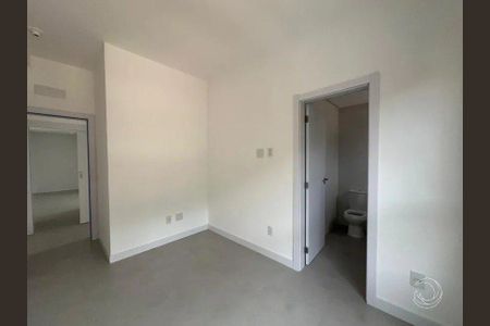 7_photo/9527383fb7.d29935e30284a371-ATLAS-bd088fc8-eee7-49e7-8dce-fe7f89c29a23.jpg de apartamento à venda com 3 quartos, 110m² em Centro, Florianópolis