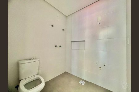 14_photo/9527383fc9.32c3cbe2f1079832-ATLAS-fa3764d6-6562-44e2-8b4a-55afe8f3c62b.jpg de apartamento à venda com 2 quartos, 67m² em Centro, Florianópolis