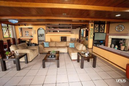 8_photo/9527384021.6ba4ef9df26df2e3-ATLAS-d24ad289-eaa1-4d6c-aa3e-b8bdd8354e2b.jpg de casa à venda com 4 quartos, 410m² em Agronômica, Florianópolis