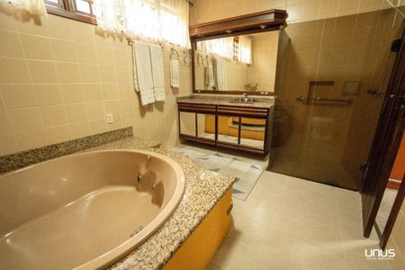 23_photo/9527384021.6ba4ef9df26df2e3-ATLAS-ed5b09ab-4f9a-4d3b-a659-6a3327d9955f.jpg de casa à venda com 4 quartos, 410m² em Agronômica, Florianópolis