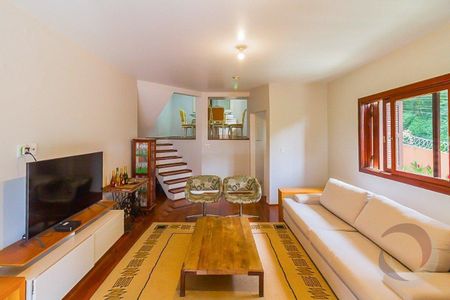 4_photo/9527384053.a671cd23213f9475-ATLAS-06838cc7-afe2-4c5e-93e0-caa1f2a6b23d.jpg de casa à venda com 4 quartos, 240m² em Centro, Florianópolis