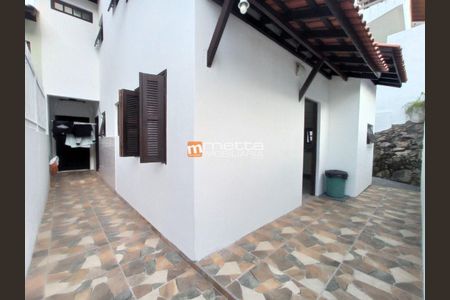 5_photo/9527384367.31155e57da48075e-ATLAS-57744f87-a163-4d44-9ca2-80da38644665.jpg de casa à venda com 3 quartos, 214m² em Trindade, Florianópolis