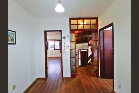 22_photo/95273844a1.b07c3b3000917e5e-ATLAS-80bdb660-e56a-4c4e-8c20-5af0d1ef5170.jpg de casa à venda com 3 quartos, 215m² em Trindade, Florianópolis