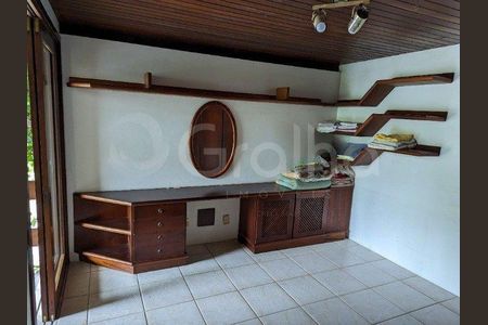 19_photo/9527385067.85bd9762b735a316-ATLAS-03dbea5a-7643-40d8-bb2b-ed60d8bc4e8e.jpg de casa à venda com 6 quartos, 327m² em Trindade, Florianópolis